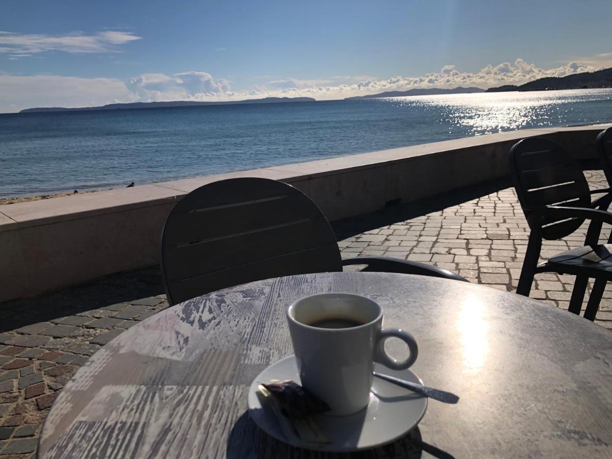 Mer et soleil Bormes-les-Mimosas Extérieur photo